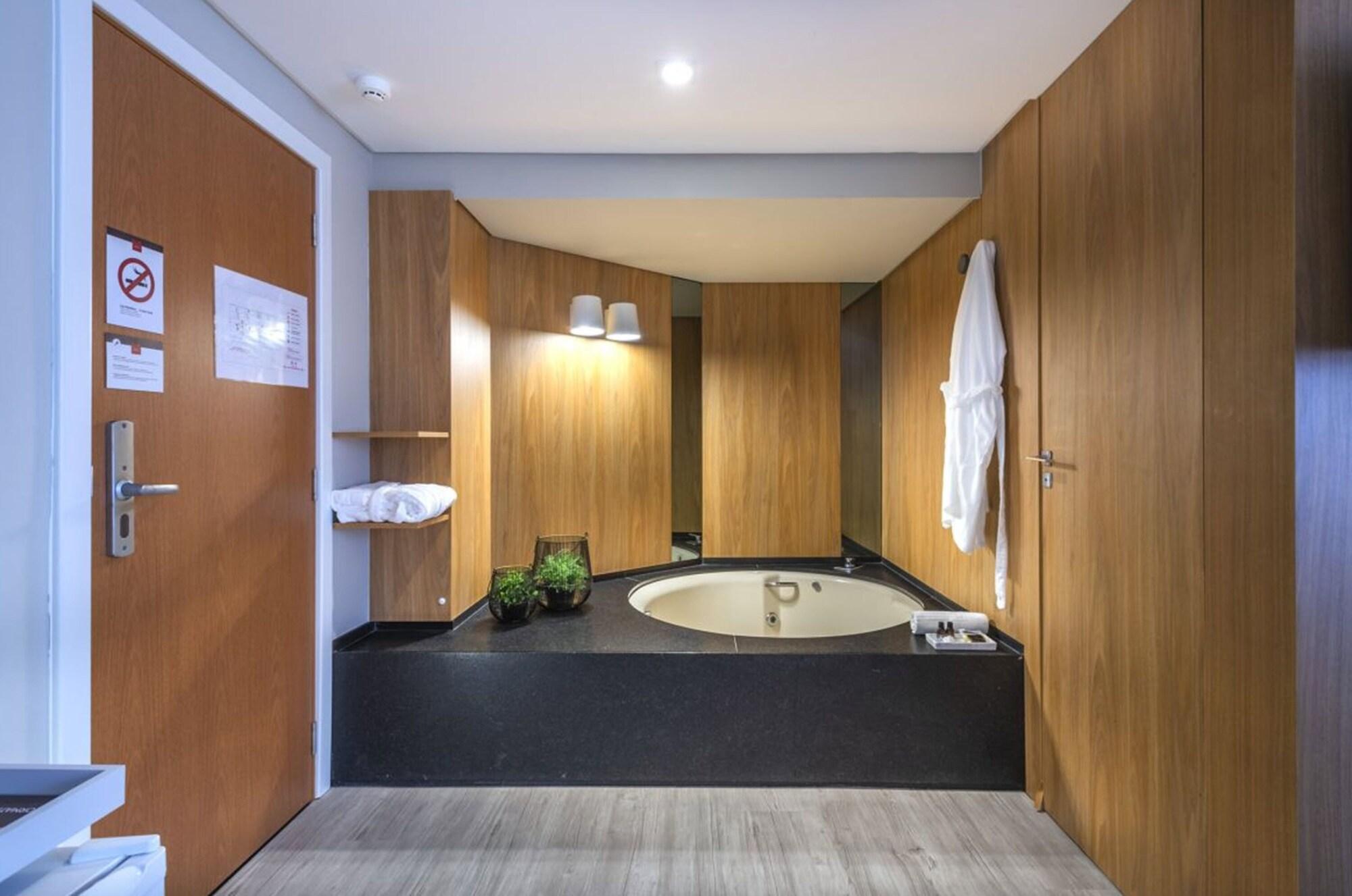 Hotel Melo Balneario Camboriu Ngoại thất bức ảnh